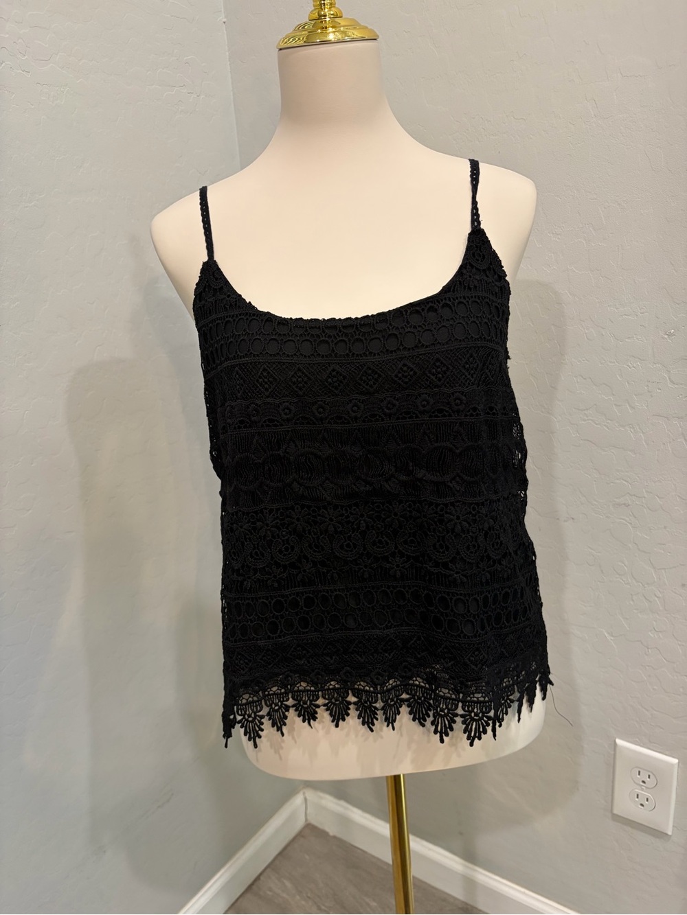 H&M Black Lace Crochet Camisole with Scalloped Hem
